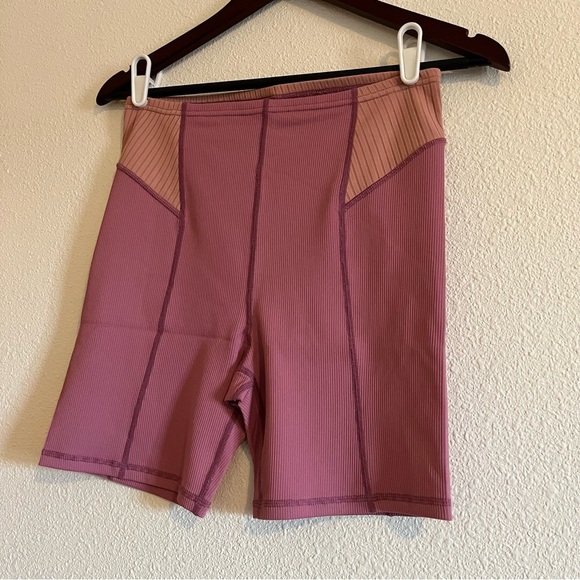 NWT For Love and Lemons Dani Biker Short Mauve pink, size Extra Small - Picture 4 of 8